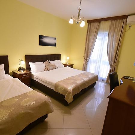 Hotel Ellena Herceg Novi Exterior photo