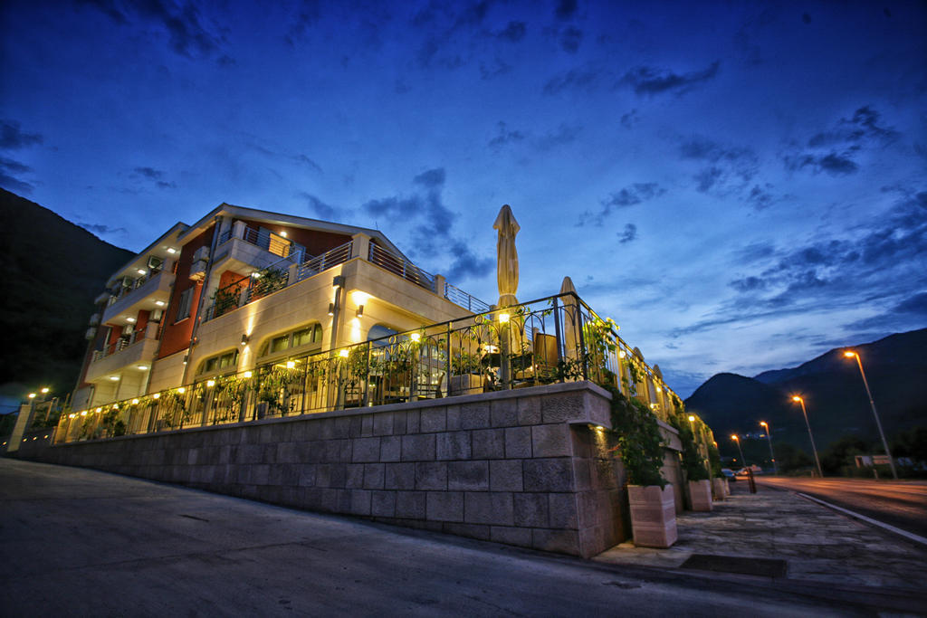 Hotel Ellena Herceg Novi Exterior photo